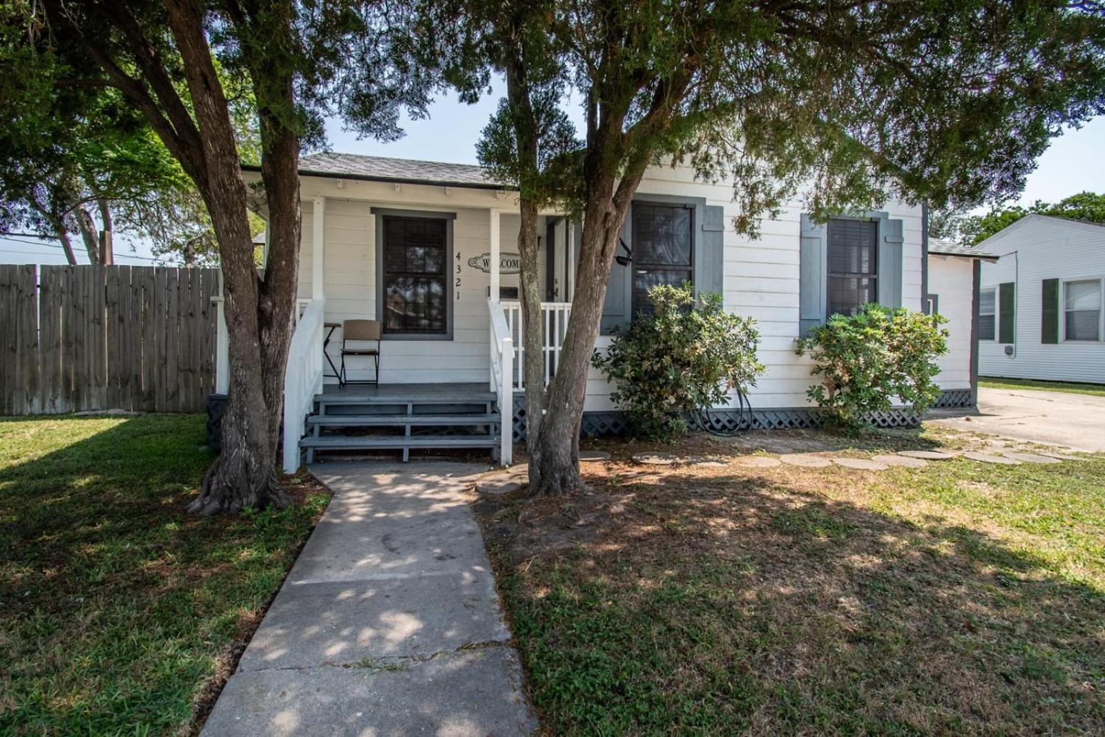 Seaside Serenity Dual Dwellings For Family & Frie Villa Corpus Christi Exterior photo